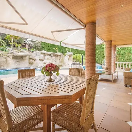 Arrabassada Beach Villa